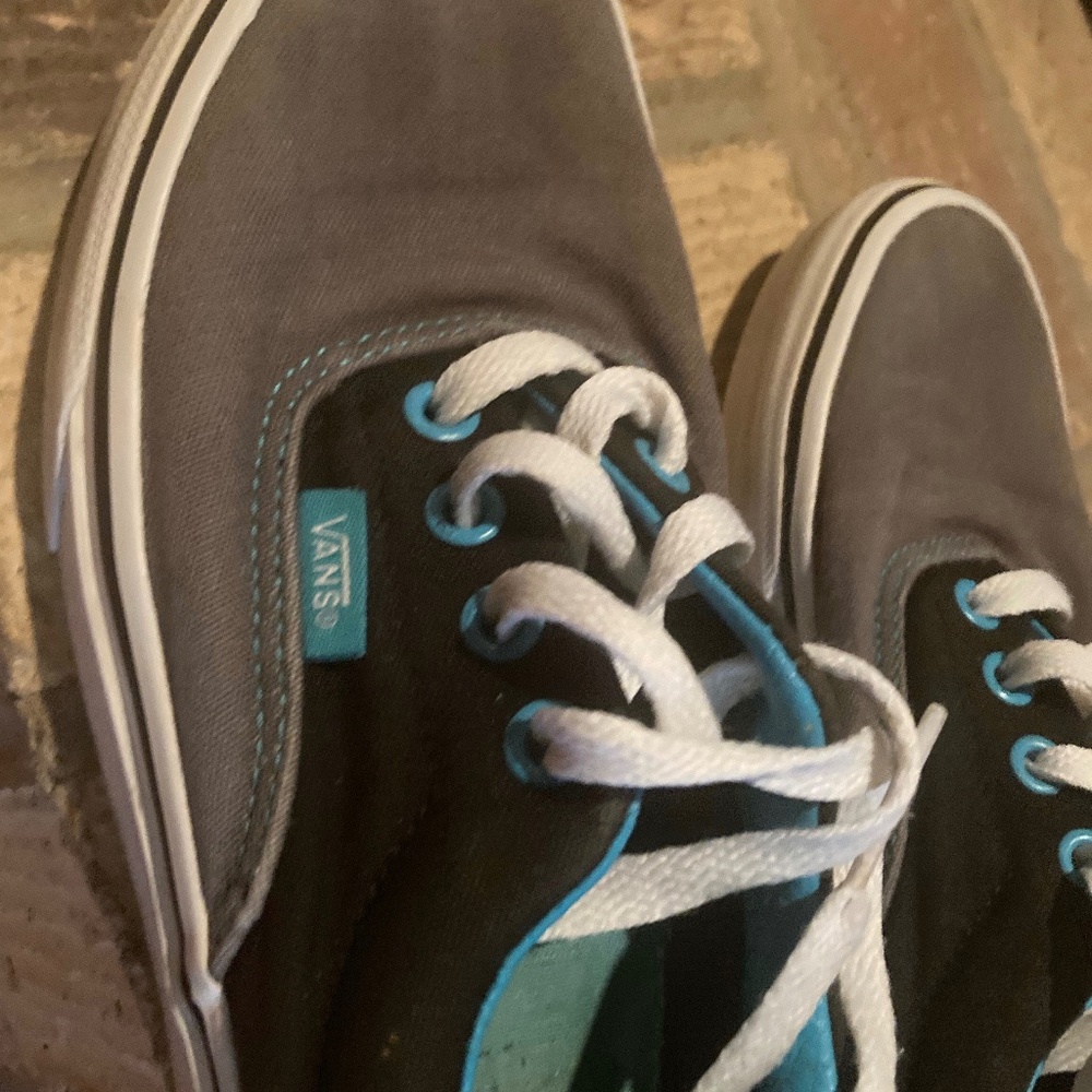 Unisex Vans Authentics
